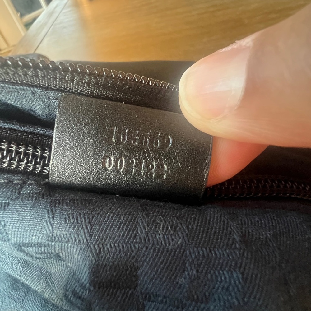 Gucci Black Monogram Duffel Bag - Picture 3 of 8